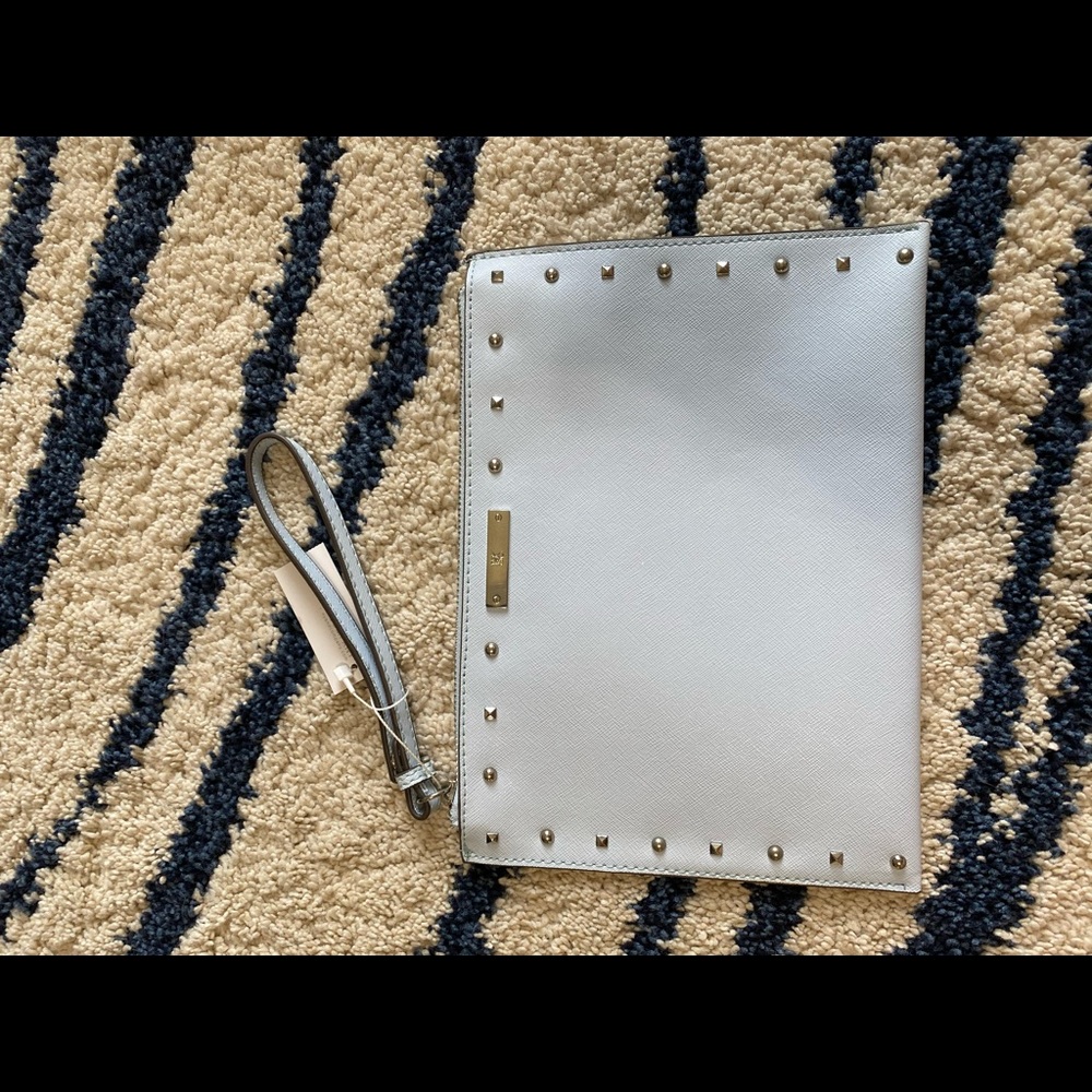 Pouch for wrists / wallet